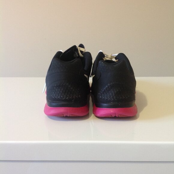 Nike Shoes - Picture 2 of 6